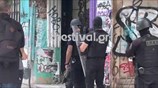 Επιχείρηση εκκένωσης κατάληψης αναρχικών στο κέντρο της Θεσσαλονίκης