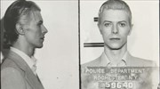 Έναντι 4.500 ευρώ πωλήθηκε φωτογραφία του Ντέιβιντ Μπόουι από σύλληψή του στη Νέα Υόρκη, το 1976