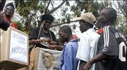 Προβάδισμα Ομπάμα στις «εκλογές» της Κένυας