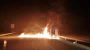 Ουγγαρία: Τρεις μετανάστες σκοτώθηκαν όταν το βαν που τους μετέφερε έπιασε φωτιά