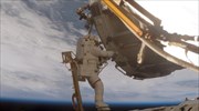 Ρώσος κοσμοναύτης διέκοψε διαστημικό περίπατο εξαιτίας βλάβης στη στολή του