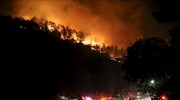 Τεράστια πυρκαγιά στα περίχωρα του Λος Άντζελες - Χιλιάδες εγκατέλειψαν τις εστίες τους