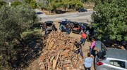 Δωρεάν καυσόξυλα στους δημότες από τον δήμο Γλυφάδας και φέτος