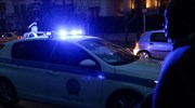 Θεσσαλονίκη: Τραυμάτισε αστυνομικούς μέσα σε περιπολικό