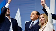 Ιταλία: Στον αέρα(;) στέλνουν τον σχηματισμό κυβέρνησης οι «γλύκες» Μπερλουσκόνι και Πούτιν