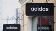 Adidas: Τέλος στη συνεργασία με τον Κάνιε Γουέστ για τα αντισημιτικά του σχόλια