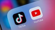 Μεγαλώνει η μάχη μεταξύ Youtube και TikTok όσο τα έσοδα πέφτουν