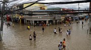Φιλιππίνες: Απέραντη θλίψη για τους σχεδόν 100 νεκρούς που άφησε πίσω της η καταιγίδα Νάλγκε