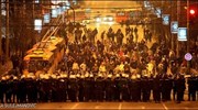 Εκρηξη στο βόρειο Κόσοβο - Διαδηλωτές λιθοβολούν την πρεσβεία των ΗΠΑ στο Βελιγράδι