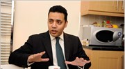 Βρετανία - Καρατόμηση υφυπουργού για το σκάνδαλο