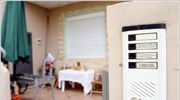 Στραγγάλισε τη γυναίκα του και αυτοκτόνησε