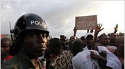 Nα εγκαταλείψουν την Ακτή Ελεφαντοστού καλούνται οι Γάλλοι