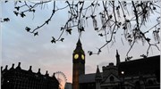 Επισήμως κοινοβούλιο χωρίς απόλυτη πλειοψηφία στη Βρετανία