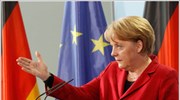 Μέρκελ: Υποστηρίζοντας την Ελλάδα συμβάλλουμε στη σταθερότητα του ευρώ