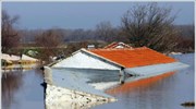 Τα νερά του Έβρου απειλούν το χωριό Μάνδρα