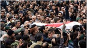 Χιλιάδες Ιρανοί στην κηδεία του δολοφονηθέντα πυρηνικού επιστήμονα