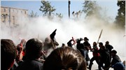 Συνεχίζεται η διαδήλωση στο Σύνταγμα