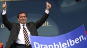 Ο Γκέρχαρντ Σρέντερ κέρδισε τις γερμανικές εκλογές