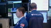 Μεικτή εικόνα στη Wall Street