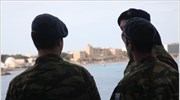 ΣΥΝ: Βυθίζουν στη φτώχεια όποιον φοράει στολή