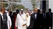 «Ιστορική» επίσκεψη του εμίρη του Κατάρ στη Γάζα