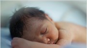 Λιγότερες για πρώτη φορά οι γεννήσεις λευκών μωρών στις ΗΠΑ