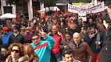 Reuters: Νέα δόση, αναβάθμιση και διαδηλώσεις στην Ελλάδα