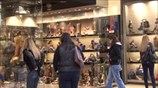Ανοικτά τις Κυριακές τα μικρά καταστήματα