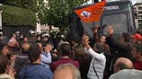 Reuters: Εν αναμονή της κρίσιμης δόσης η Ελλάδα
