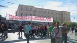 Reuters: Βαθύτερα στην ύφεση η Ελλάδα