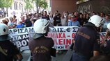 Οργή Ελλήνων για μέτρα και τρόικα