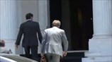 Στο Μαξίμου η τρόικα
