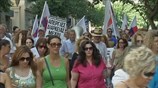 Reuters: Η τραπεζική συμφωνία πυροδοτεί απεργίες