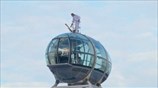 Στο London Eye «σκαρφάλωσε» η ολυμπιακή φλόγα