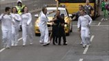 Βρετανία: Παιδιά αρπάζουν την ολυμπιακή φλόγα
