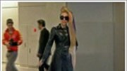 Talk of the Town: Θερμό καλωσόρισμα της Lady Gaga στην Ιαπωνία