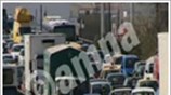 Ουρές χιλιομέτρων και σήμερα στην Αθήνα