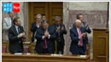Ανανέωση εμπιστοσύνης με 155 «ναι»