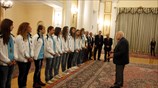 Τις παγκόσμιες πρωταθλήτριες της εθνικής ομάδας Νεανίδων στην υδατοσφαίριση υποδέχθηκε το μεσημέρι ...