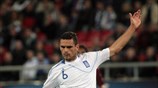 Την απόκτηση του Αλέξανδρου Τζιόλη ανακοίνωσε σήμερα ο ΑΠΟΕΛ. Ο διεθνής αμυντικός ...