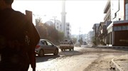 Συριακά στρατιωτικά ελικόπτερα έριξαν στη Δαμασκό και στα προάστια φυλλάδια που καλούν ...