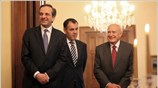 Ορκίστηκε ενώπιον του Προέδρου της Δημοκρατίας Κάρολου Παπούλια και παρουσία του πρωθυπουργού ...
