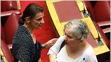 Οι βουλευτές του ΣΥΡΙΖΑ Μαρία Κανελλοπούλου (Α) και του ΚΚΕ Ελένη Γερασιμίδου ...