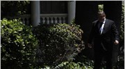 Ο πρόεδρος του ΠΑΣΟΚ Ευάγγελος Βενιζέλος εξέρχεται από το Προεδρικό Μέγαρο, μετά ...