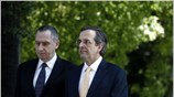 Ο πρόεδρος της Νέας Δημοκρατίας, Αντώνης Σαμαράς, εξέρχεται από το Προεδρικό Μέγαρο, ...