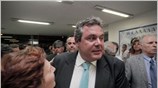 Την πρόθεσή του να καταθέσει τις προγραμματικές του θέσεις στη Βουλή και ...