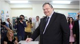 Την ελπίδα του ότι ο λαός θα κρίνει «με ιστορική συνείδηση, ψυχραιμία ...