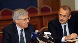 Περίπου τρεις ώρες διήρκεσε η πρώτη συνεδρίαση της Διακομματικής Επιτροπής Εκλογών, με ...