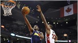 Στιγμιότυπο από τον αγώνα ανάμεσα στους Toronto Raptors και τους Denver Nuggets ...