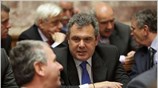 Αποφασισμένος να μην δώσει ψήφος εμπιστοσύνης στην κυβέρνηση Παπαδήμου, ανεξάρτητα από τις ...